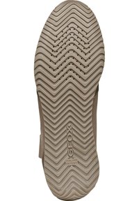 Semelle en caoutchouc brun avec un motif en zigzag et des trous de drainage. Présente le logo "GEOX" et un bord texturé pour une meilleure adhérence.