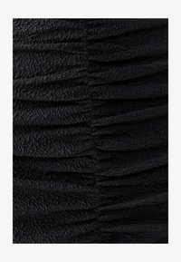 Valitud, black