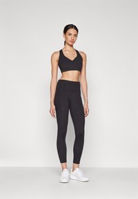 Champion PERFORMANCE HIGH RISE POCKET  - Leggings - black