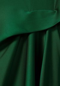 Reiss PETITE FIT MICAH DRAPE TUCK - Rochie maxi - green