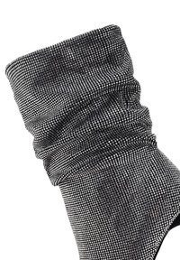 Derimod Botines - silver