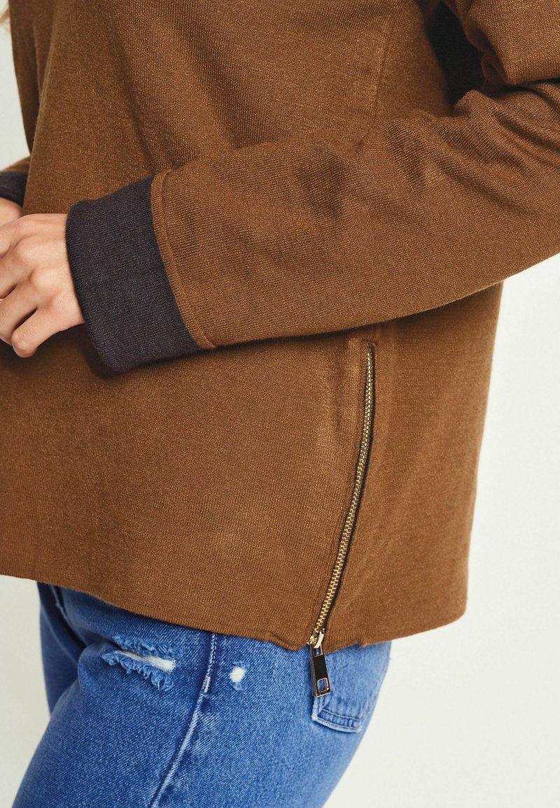 Damen Strickjacken | Next TWO TONED V-NECK Strickpullover brown/braun - YH20562 Damen Strickjacken | Next TWO TONED V-NECK Strickpullover brown/braun - YH20562