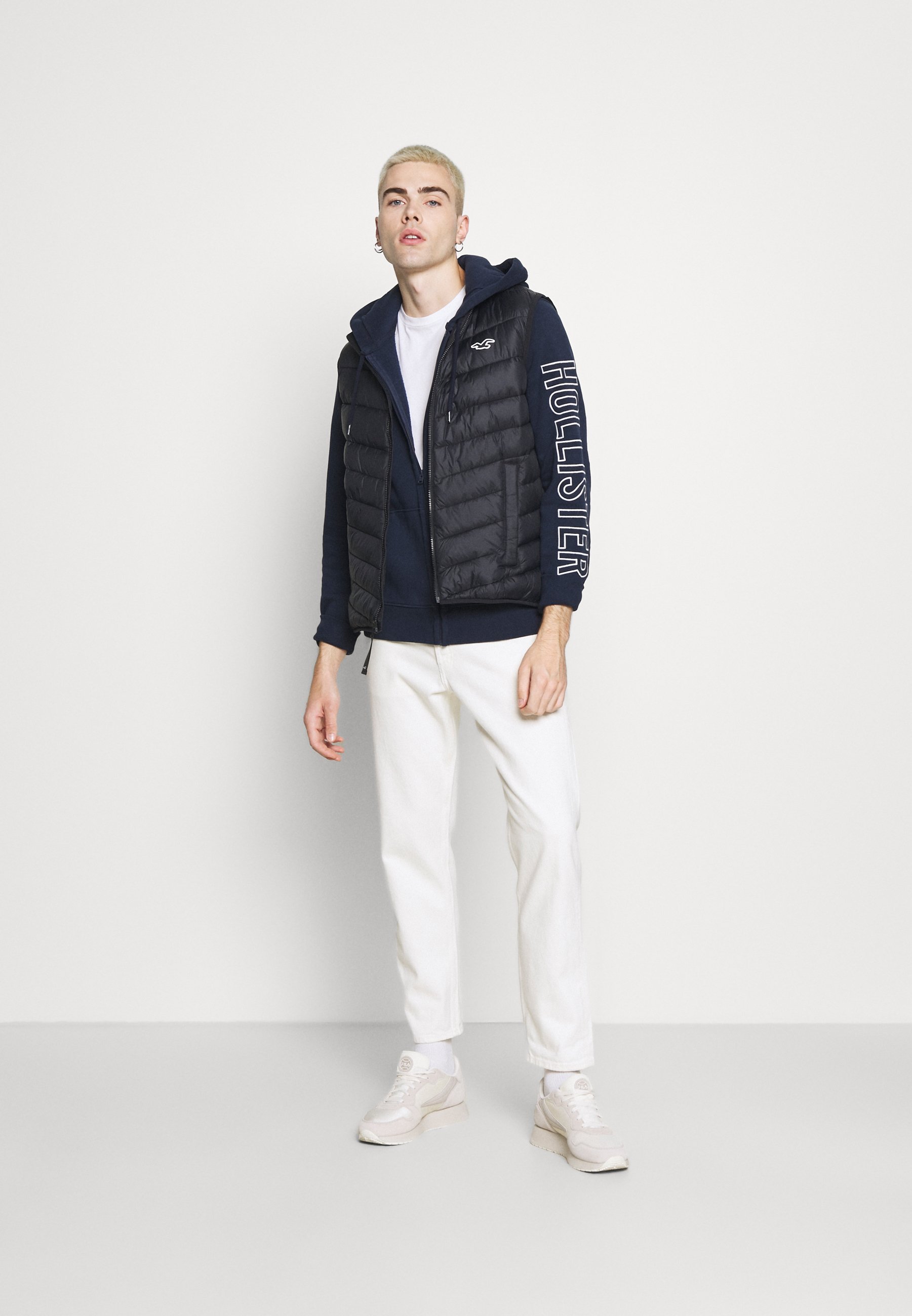 Hollister Co. PUFFER VEST - Smanicato - black/nero - Zalando.it