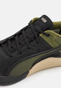 Puma FUSE 3.0 - Tenisice za trening - black/cool dark gray/olive green/putty