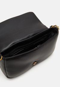 Just Cavalli RANGE NEW ICONIC PUFFY - Borsa a mano - black