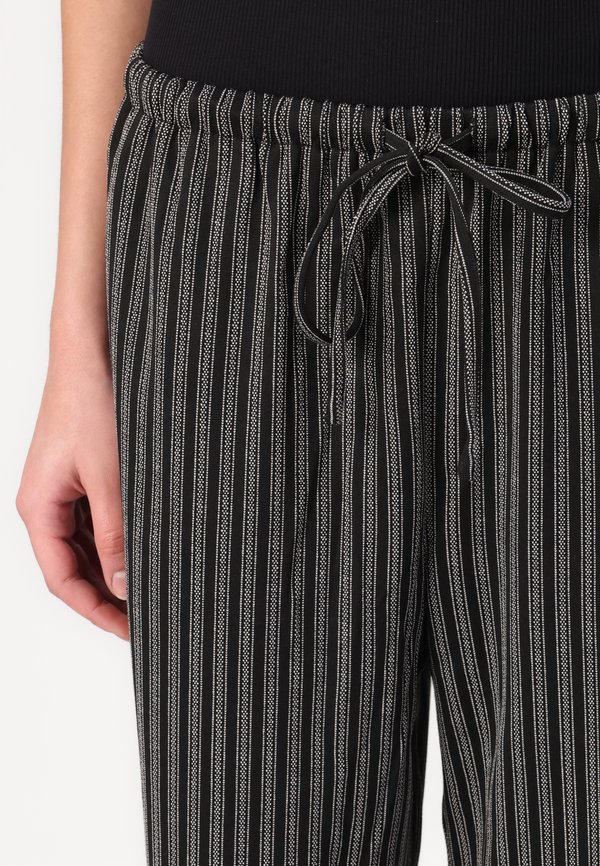 VMDICTE STRIPED WIDE PANT - Trousers3