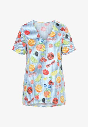 Kurzärmeliges V-Neck-Shirt mit blauen vertikalen Streifen und bunten Früchte- und Lippenmotiven, darunter Orangen, Beeren und Kirschen.