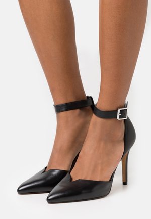 Zapatos altos - black