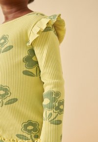 Next Pikkade varrukatega topp - green flower