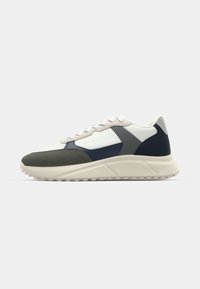 JFWASPIRE RUNNER - Sportbačiai - white/black/grey