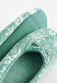 Laura Ashley REGULAR FIT - Balerínky - green