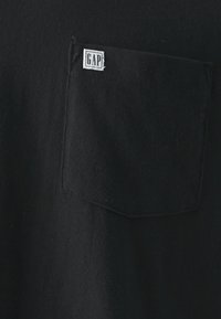 Thumbnail Image 5