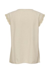 Haut beige à manches courtes avec bordure en dentelle aux manches, encolure ronde et ourlet droit.