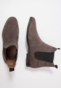 H by Hudson Klassiset nilkkurit - grey