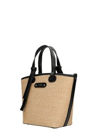 Borsa a tracolla in paglia intrecciata con dettagli in pelle nera, dotata di doppi manici, una forma elegante e un'etichetta nera con il marchio sulla parte anteriore.