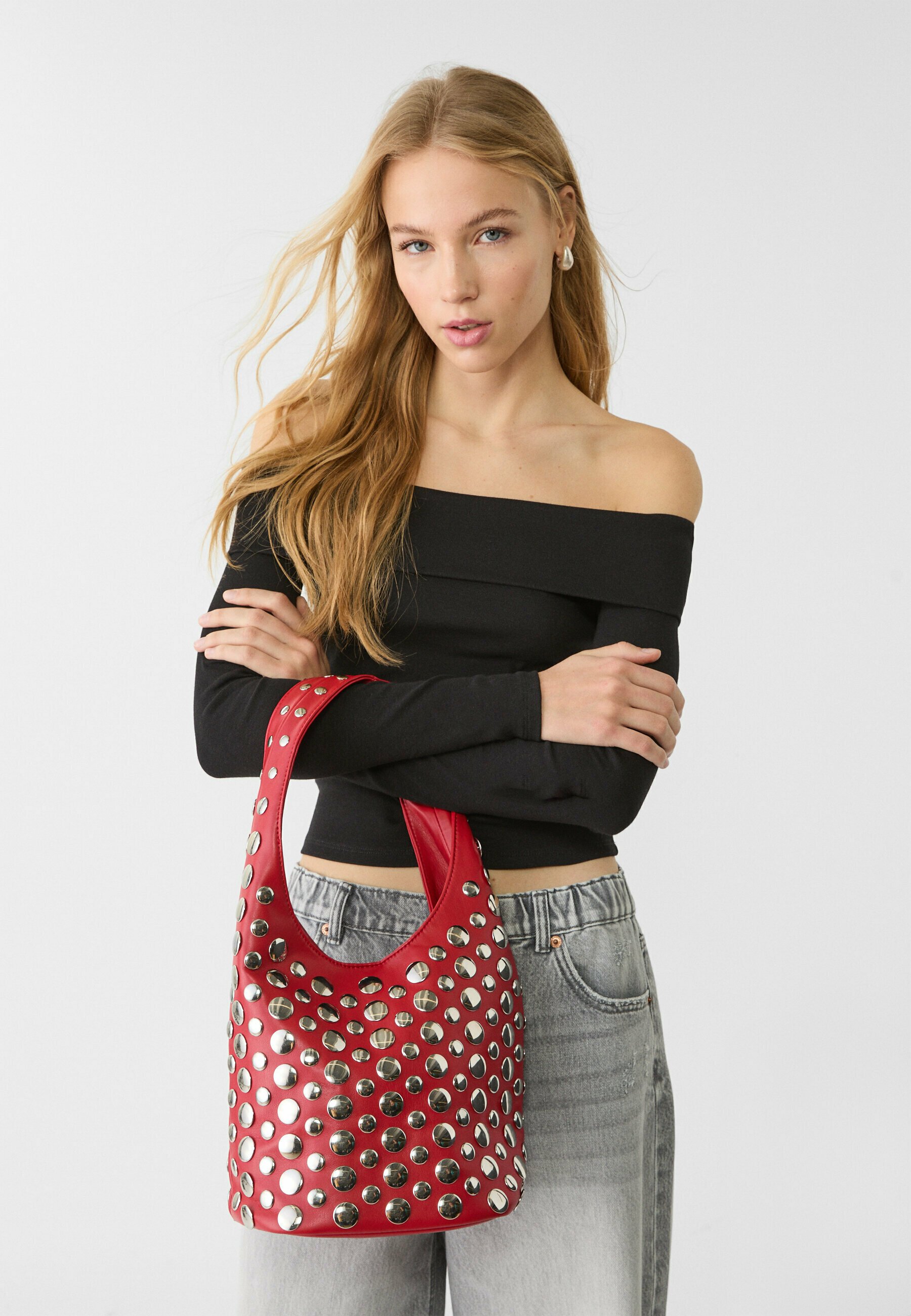 Stradivarius STUDDED - Handbag - red - Zalando