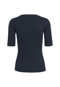 Top court à manches courtes en maille bleu marine avec un col rond et une silhouette ajustée, présentant une texture lisse sans motifs ni accents supplémentaires.