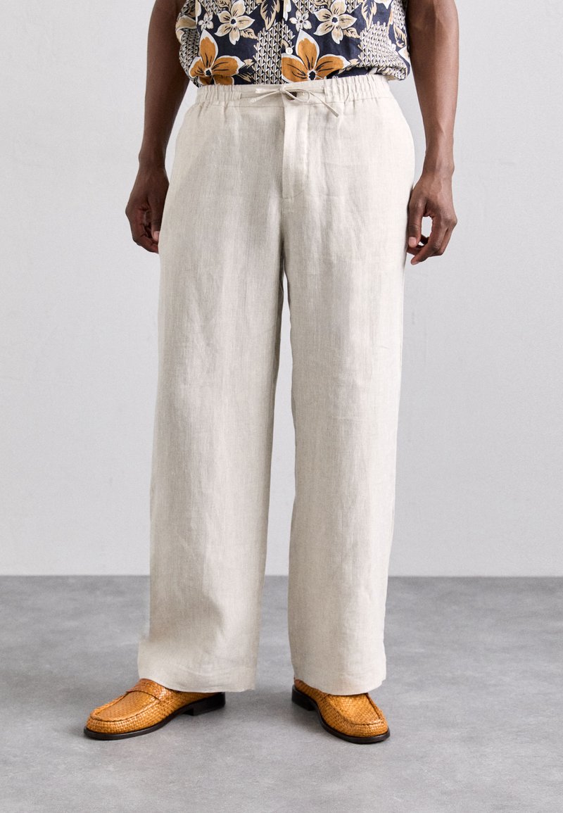 J.LINDEBERG NOAH PANTS - Püksid - safari beige