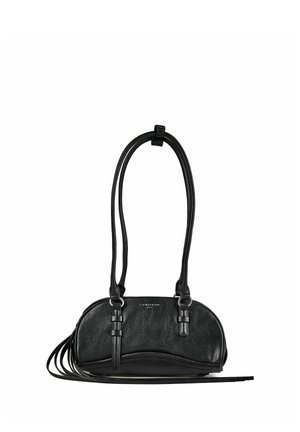 Schwarze Leder-Schultertasche mit langen Riemen und dezentem Markenlogo vorne, schlichtes, geschwungenes Design und Quasten-Details an der Seite.