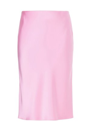 Pinkfarbener Satin-Bleistiftrock mit tailliertem Bund und knielangem Saum, vor weißem Hintergrund dargestellt.