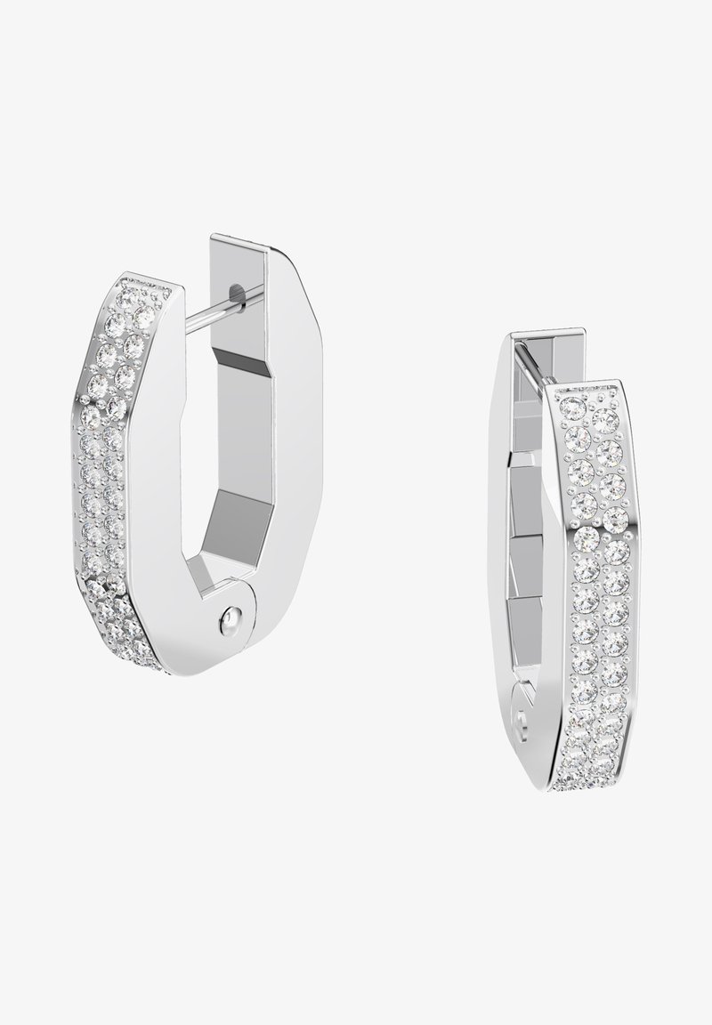 Ασημένια σκουλαρίκια κρίκοι με γεωμετρικό σχέδιο, που διαθέτουν μια σειρά από μικρές διαφανείς κρύσταλλους στη μία πλευρά και ασφαλές κούμπωμα.