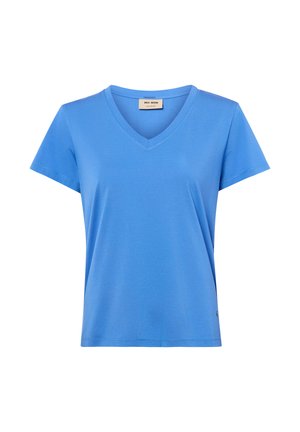 T-shirt blu a maniche corte con scollo a V, orlo diritto e piccolo logo vicino all'angolo inferiore destro.