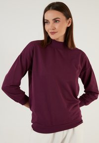 LELA HIGH COLLAR  - Sportska majica - purple