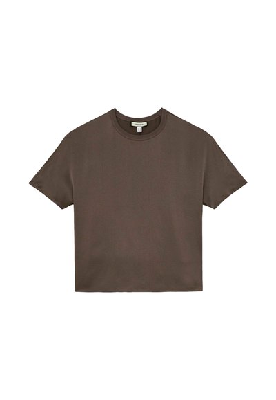 Dark brown short-sleeve crew neck T-shirt laid flat, showing a simple, classic cut and fabric texture.
