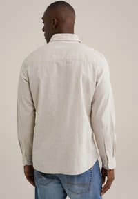 WE Fashion THE LINEN - Marškiniai - beige