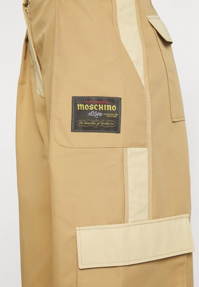 MOSCHINO TAILORING INSIDE OUT - Püksid - fantasy print beige