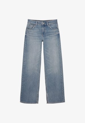 Jeans a gamba larga di colore azzurro chiaro, realizzati in denim. Dotati di vita alta, cinque tasche e chiusura con bottone. Dettagli strappati sul tessuto.