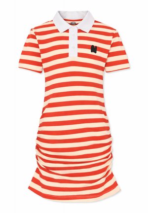 Vestito polo a maniche corte a righe orizzontali rosse e crema con colletto bianco e tre bottoni bianchi, con un piccolo logo nero sul petto.