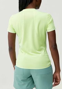Born Living Yoga ATAZAR - T-shirt - bas - verde