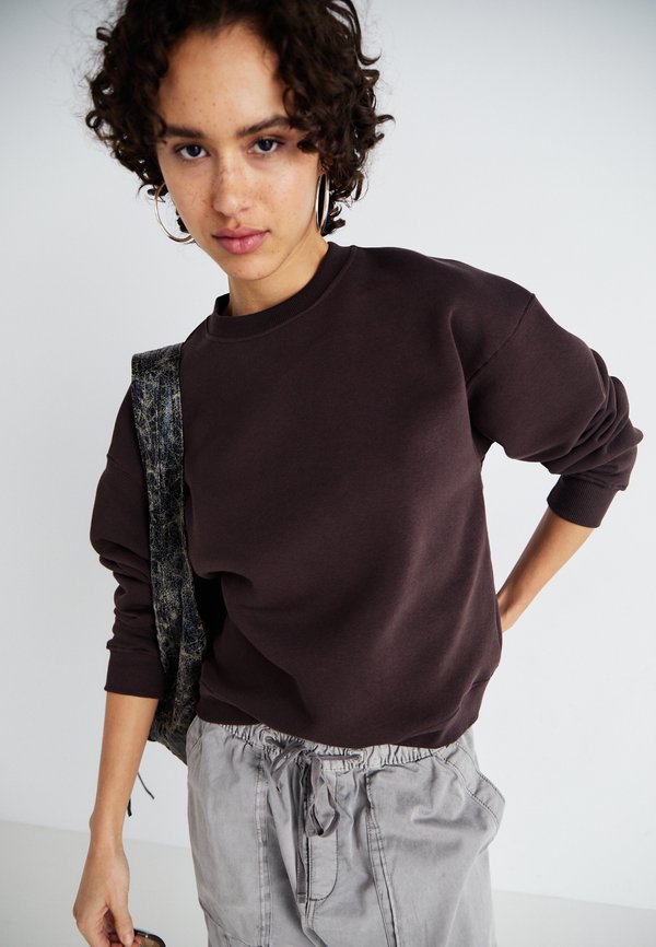 BASIC  - Sweatshirt - java4