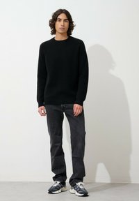 Authentic Cashmere Strickpullover - black