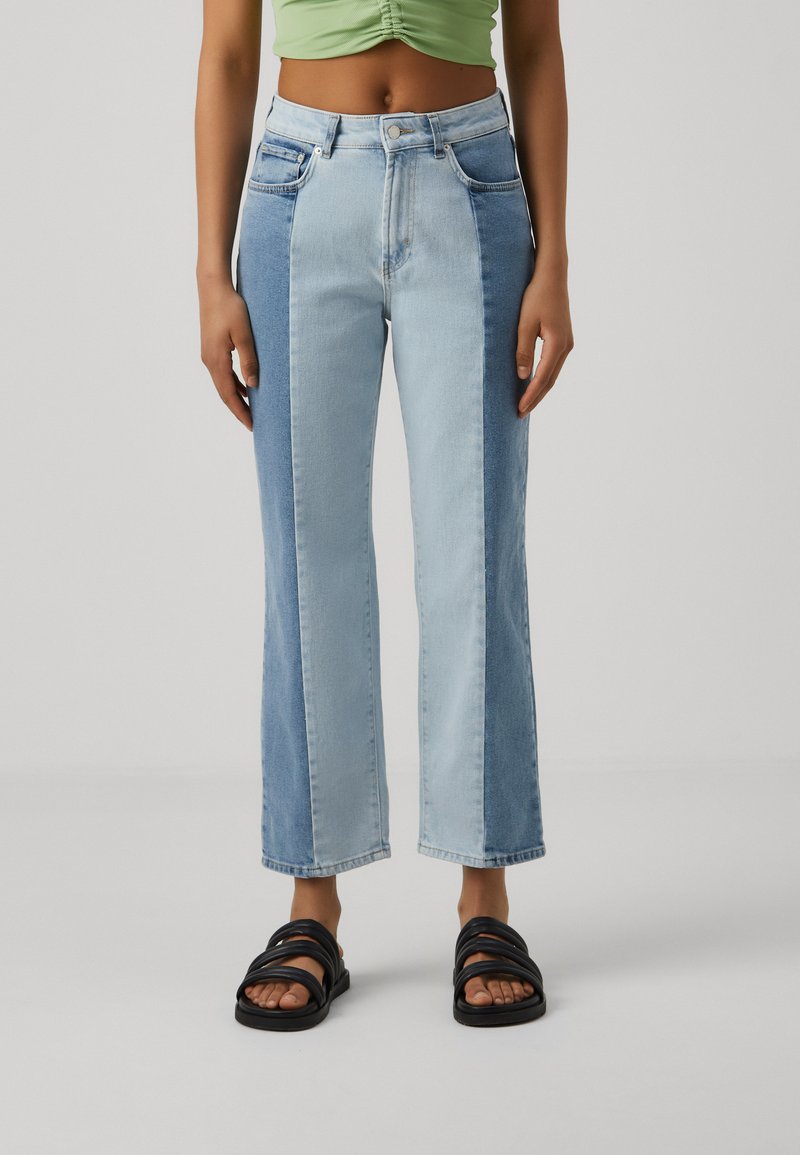 ONLY - ONLMEGAN WIDE  - Relaxed fit jeans - light blue denim, Vergroten