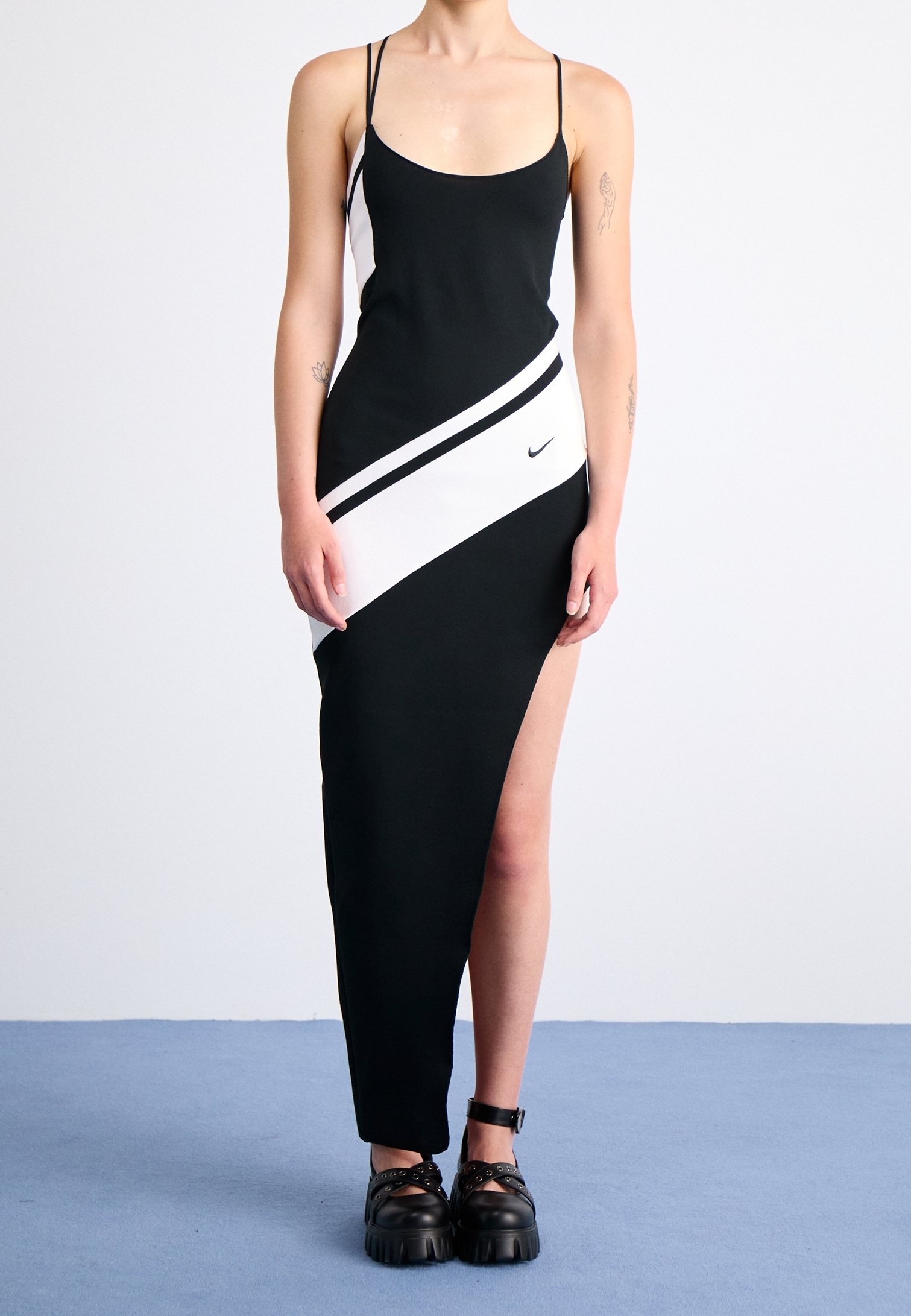 Maxi Dress Tight Nike Dress Nike Women's Long-Sleeve Dress Black Size M