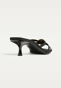 Stradivarius Slip-on sandaler - black
