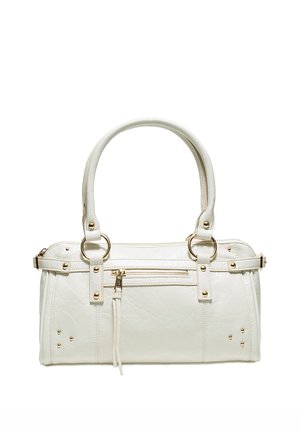 Witte leren handtas met dubbele handvatten, gouden ringen, ritssluitingvak aan de voorkant en kleine gouden studs op de hoeken.