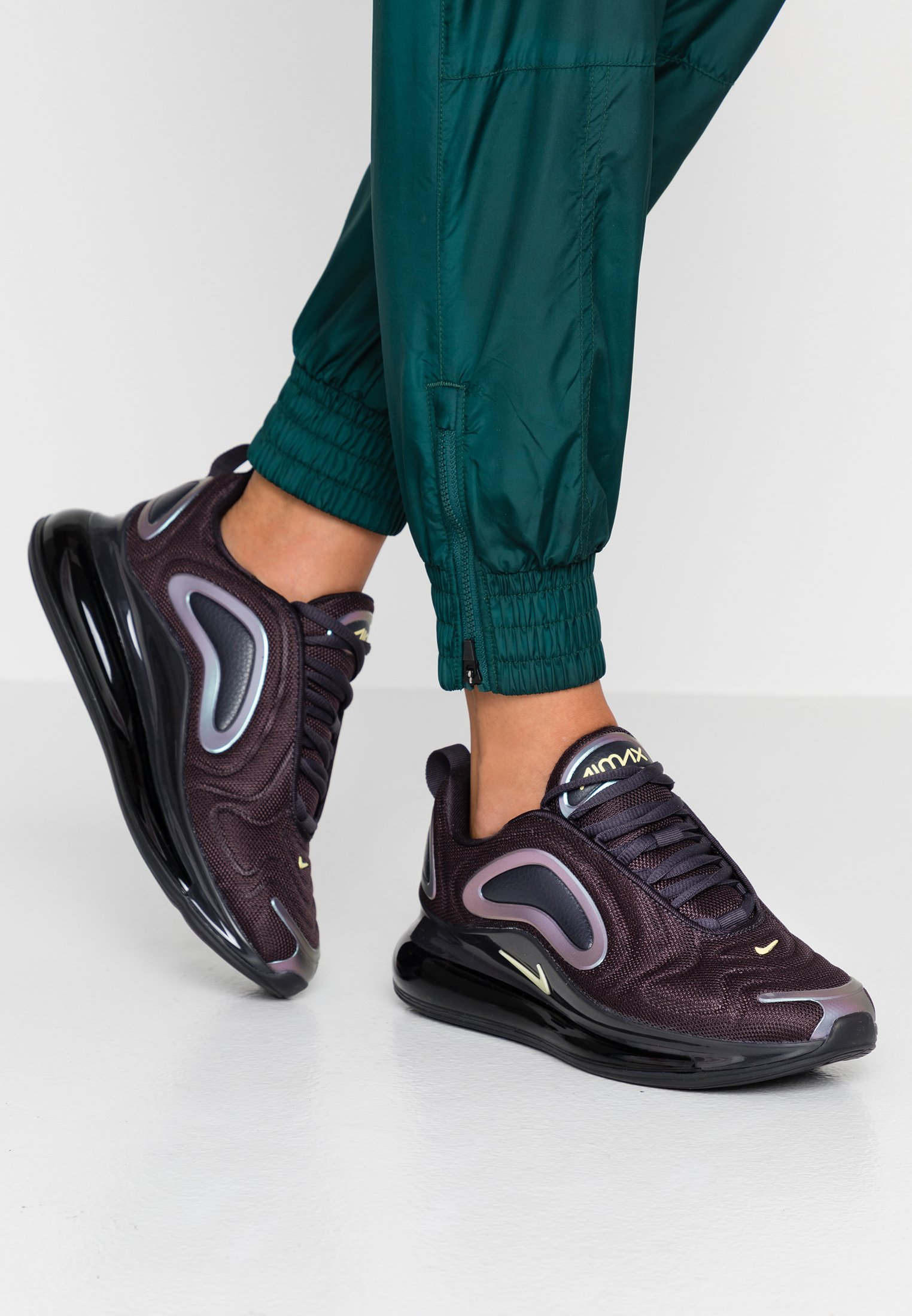 AIR MAX 720 - Sneakers laag - oil grey/bicycle yellow/black AIR MAX 720 - Sneakers laag - oil grey/bicycle yellow/black