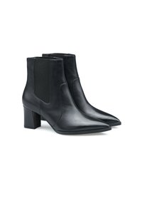 Bottes montantes en cuir noir avec un bout pointu, des panneaux latéraux élastiques et un talon carré. Texture lisse et design minimaliste.