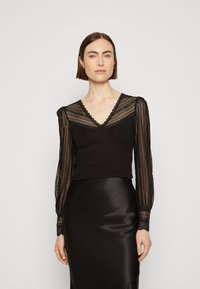 Rosemunde Long sleeved top - black