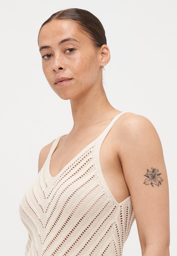 VMPERU V NECK - Top - birch3