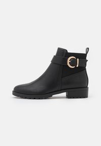 Stiefelette - black