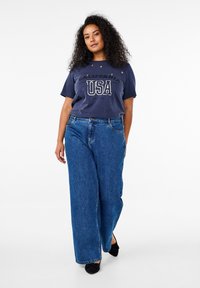 Zizzi Trükipildiga T-särk - navy washed