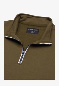 Valittu, olive green