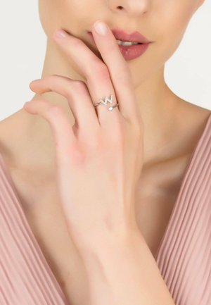 Latelita, INITIAL RING SILVER W - Bague - silver coloured