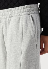 GAP Petite FRONT SEAM WIDE LEG PANT - Treningo apatinė dalis - light grey