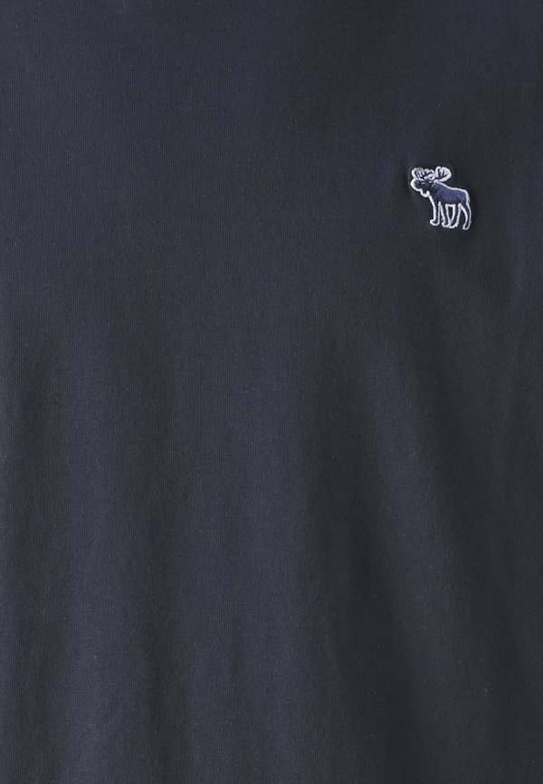 Polished Tonal Icon Tee - Basic T-shirt - sky captain3