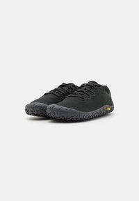 Merrell VAPOR GLOVE 6 - Tenisice za cestovno trčanje - black/asphalt